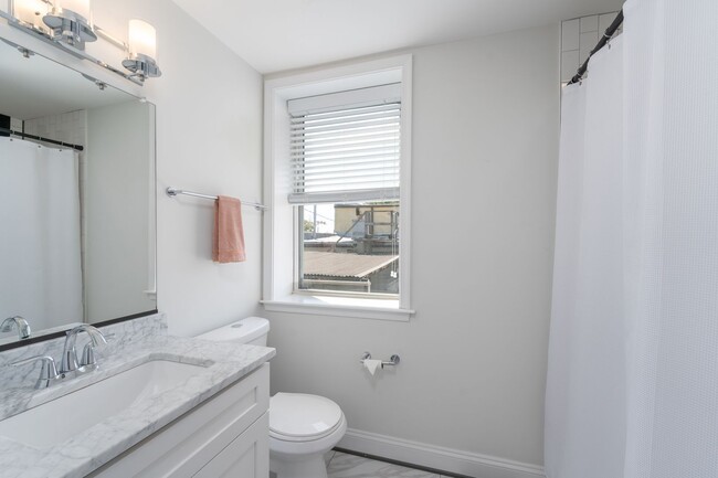 Building Photo - 4-Bedroom, 3-Bathroom with Garage - Canton...