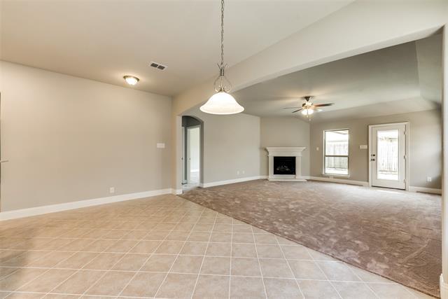 Building Photo - 800 Bird Creek Dr