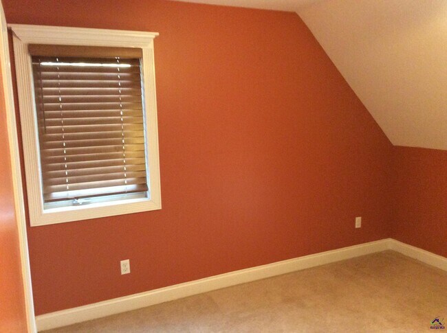 Building Photo - 464 Loblolly Ln