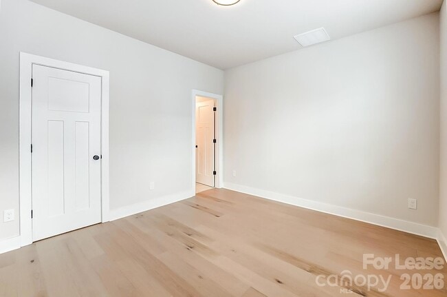 Building Photo - 2308 Chamberlain Ave