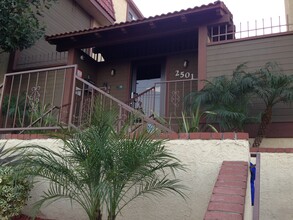 Building Photo - 2501 Temple Ave