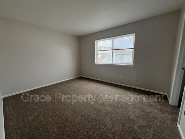 Building Photo - 4135 E 119th Pl