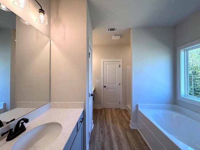 Building Photo - 4542 Highland Gate Pkwy