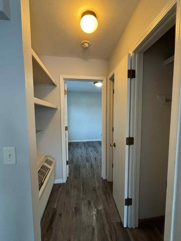 Building Photo - 1610 Tippecanoe Dr