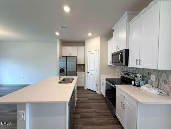 Building Photo - 926 Clearhaven Ln