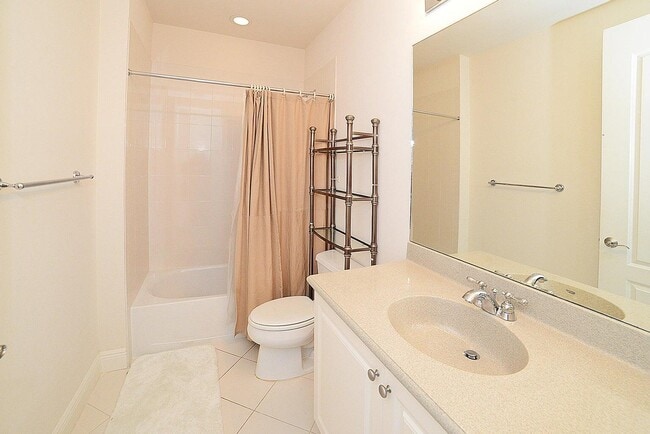 Building Photo - 5510 NE Trieste Terrace