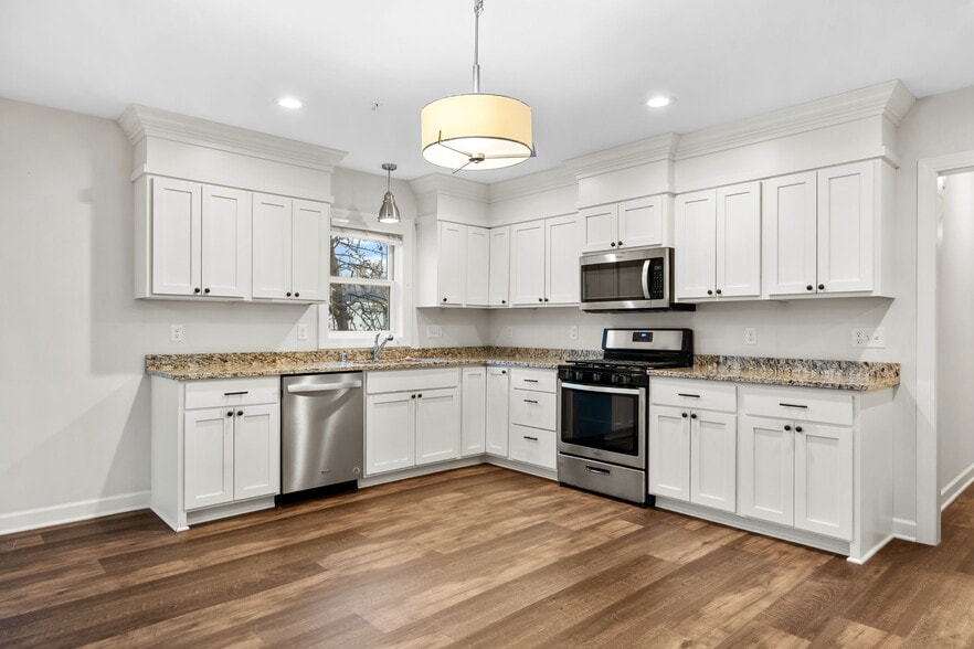 Building Photo - 4406-1 Nicollet Ave