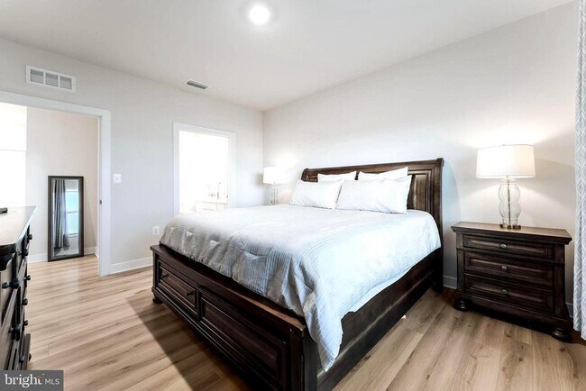 Building Photo - 12875 Mosaic Pk Wy