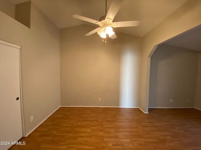Building Photo - 1355 N 87th St
