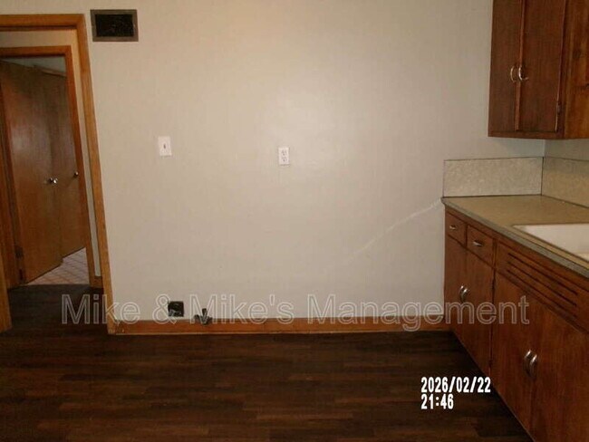 Building Photo - 4479A N 44th St