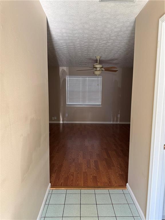 Building Photo - 6446 River Park Dr