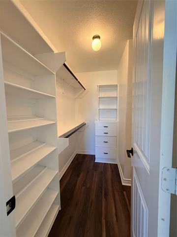 Building Photo - 213 Briarstone Dr