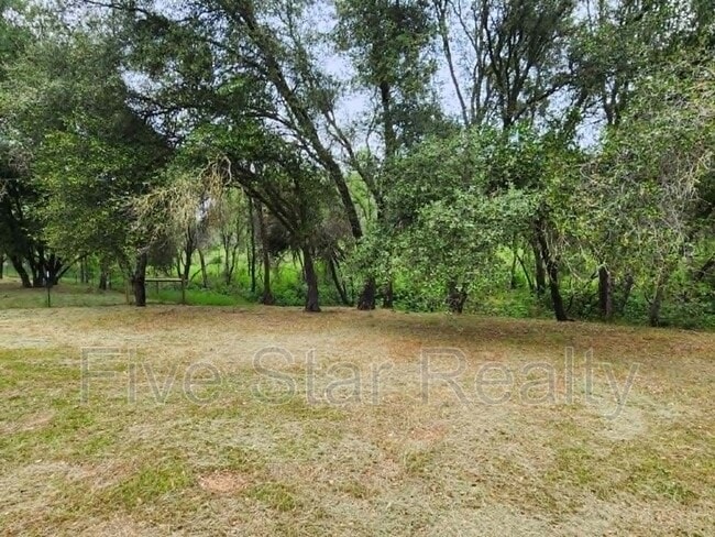 Building Photo - 12051 Kimberly Rd