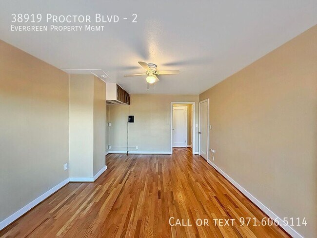 Building Photo - 38919 Proctor Blvd