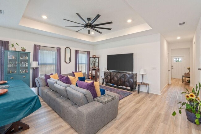Building Photo - Modern Luxury Meets Everyday Comfort in This Beautiful 4 Bedroom!