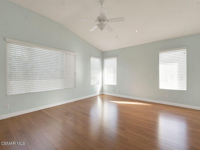 Building Photo - 3865 Angeline St