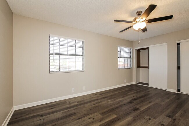 Building Photo - 15806 N 38th Ave