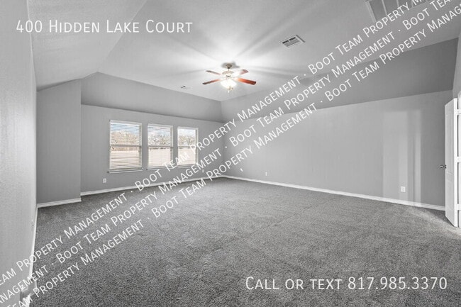 Building Photo - 400 Hidden Lake Ct