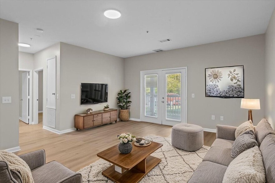 Building Photo - Shadowood Park