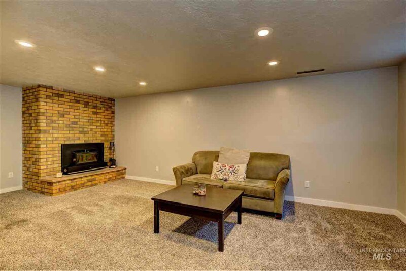 Building Photo - 5603 Centerbrook Dr
