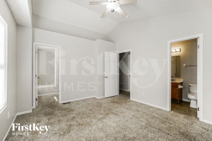 Building Photo - 1377 Geranium Dr
