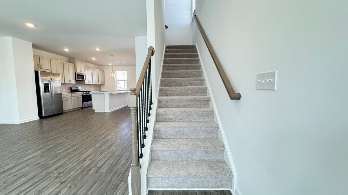 Building Photo - 9 Peeples Dr
