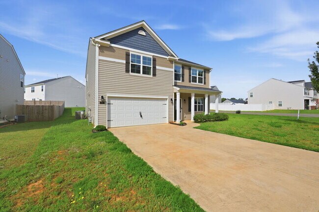 Building Photo - 2509 Summersby Dr