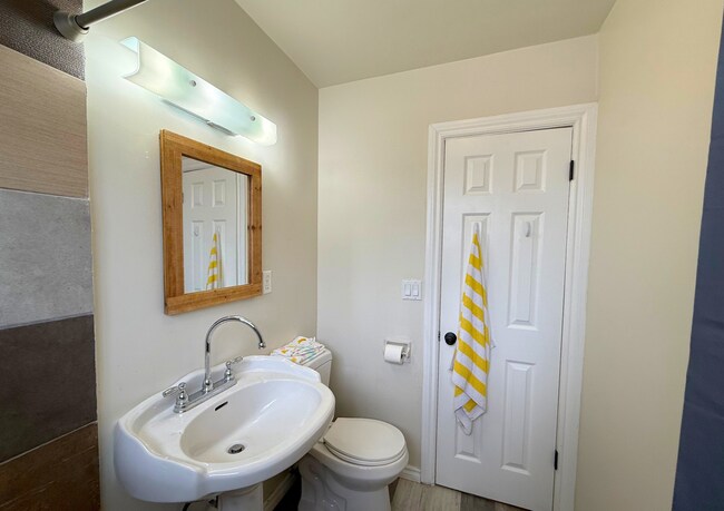 Building Photo - 4623-25 Mississippi St