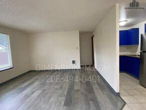 Building Photo - Convenient 1 bed 1 bath Units!