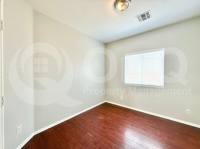 Building Photo - 11675 W Monroe St