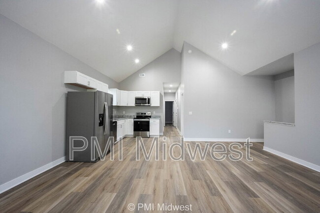 Building Photo - 1817 Montcalm St