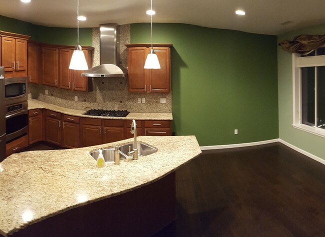 Building Photo - Coming Soon! Gorgeous 4BD Home in the Heart of Issaquah Highlands