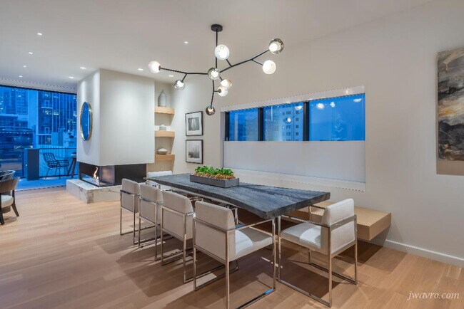 Building Photo - 17 Guy Pl