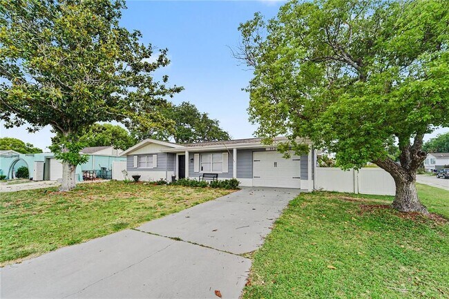 Building Photo - 3528 Rock Royal Dr