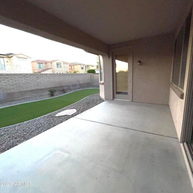 Building Photo - 29652 N 120th Ln
