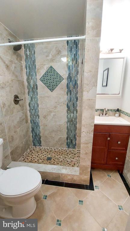 Building Photo - 8709 Ravenglass Way