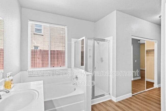 Building Photo - 382 Pestana Ave