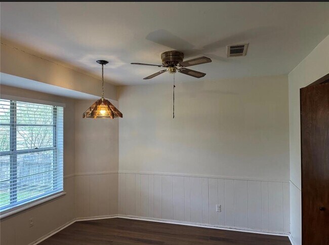 Building Photo - 5504 Chadwyck Dr