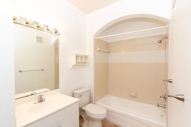 Building Photo - 13115 Harbour Vista Cir