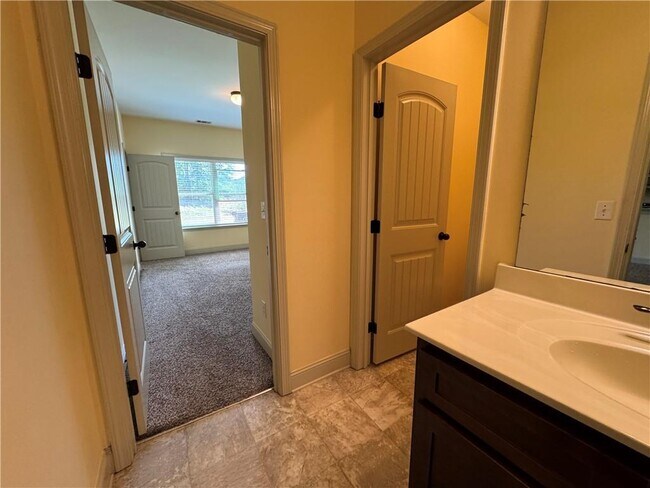 Building Photo - 2640 Tyler Bay Ln