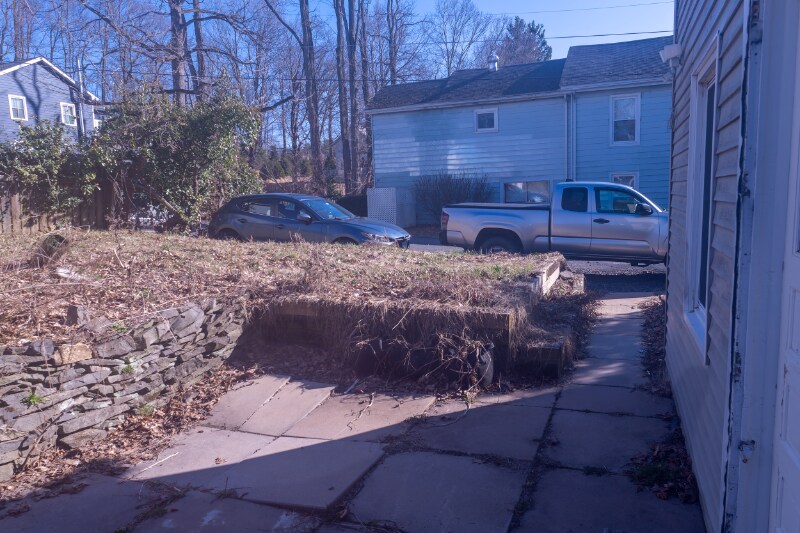 Building Photo - 64 Orchard Dr