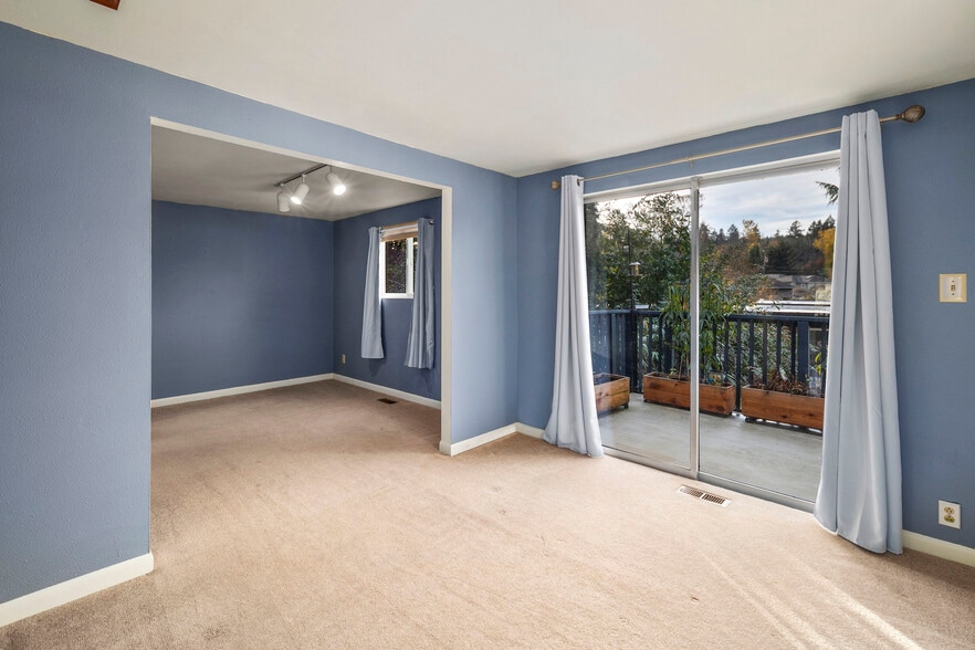 second bedroom on upper floor - 16758 45th Ave NE