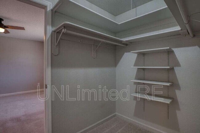 Building Photo - 2512 Cisco Dr S
