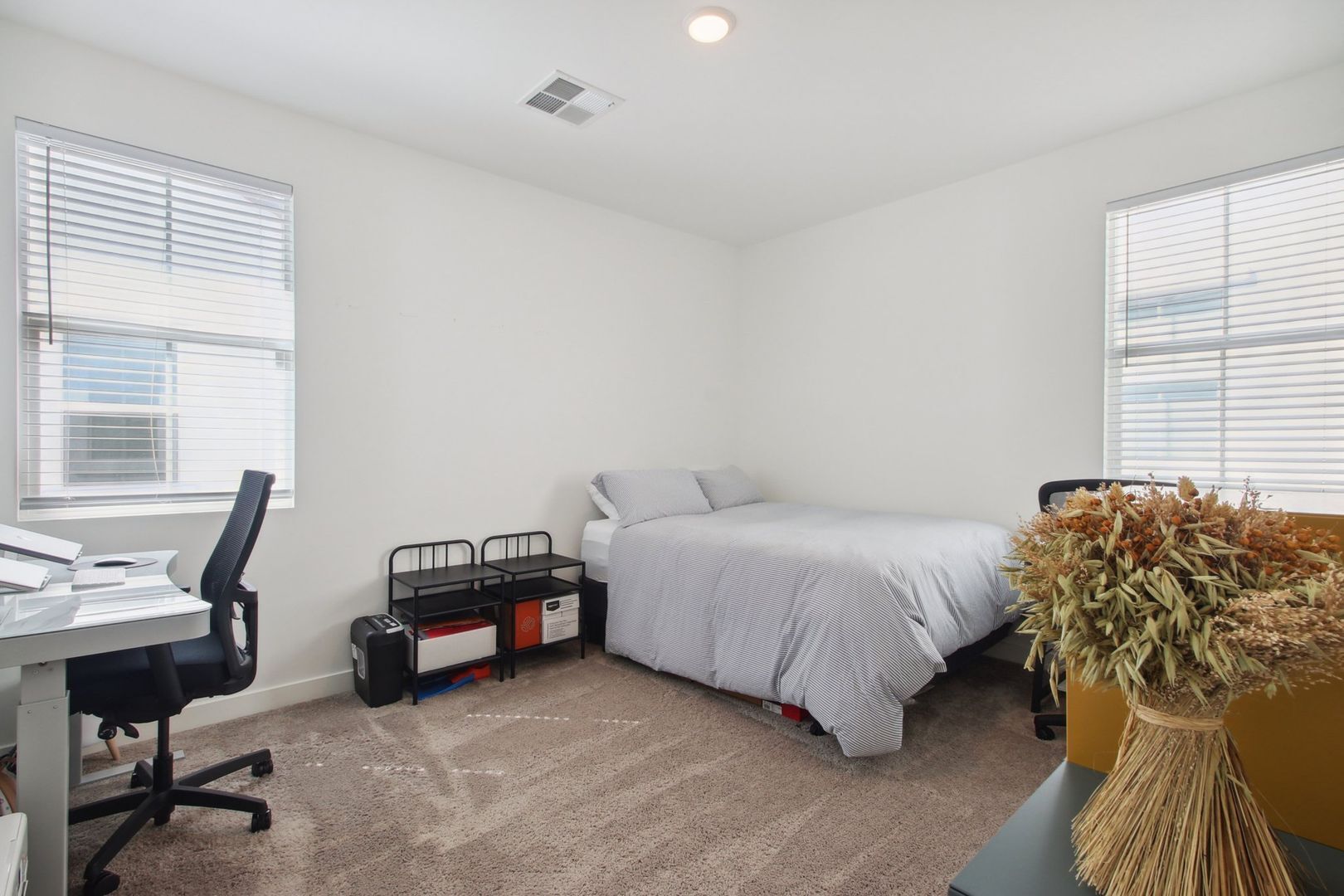 Building Photo - 5464 S Dillon Cir