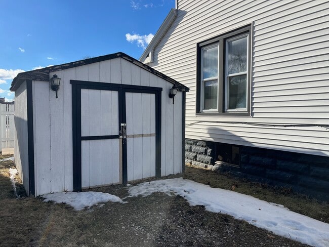 Building Photo - 438 Locust St