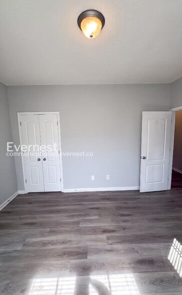 Building Photo - 8641 Thomas Ln