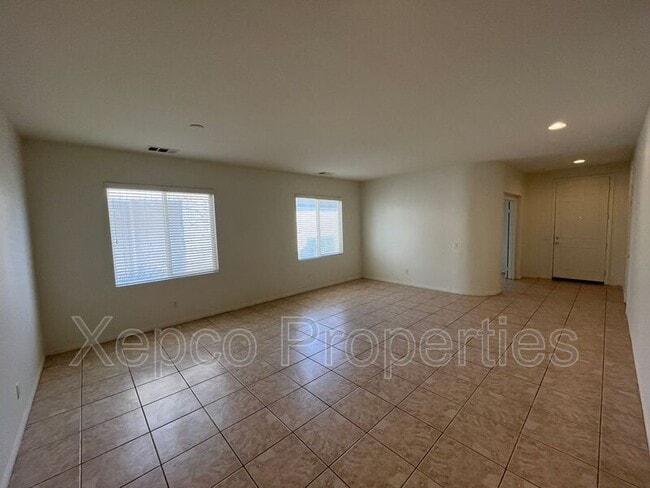 Building Photo - 49739 Pacino St