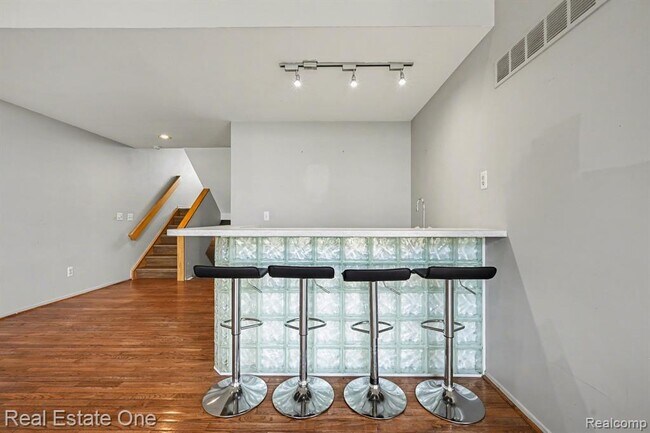 Building Photo - 4222 Breckenridge Dr