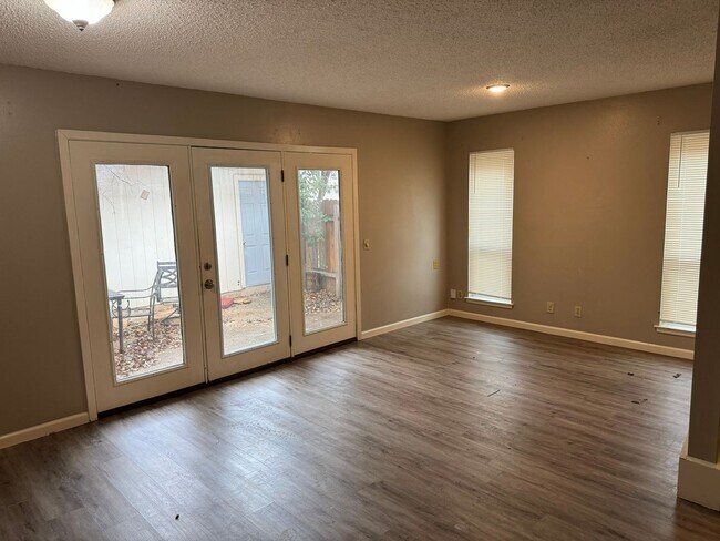 Building Photo - 11814 Song St