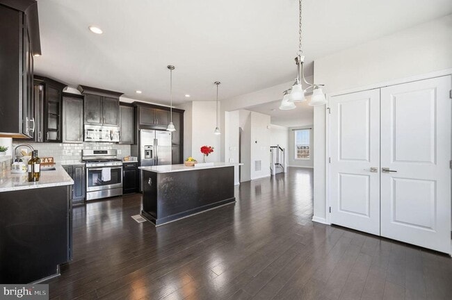 Building Photo - 23445 Millville Woods Square